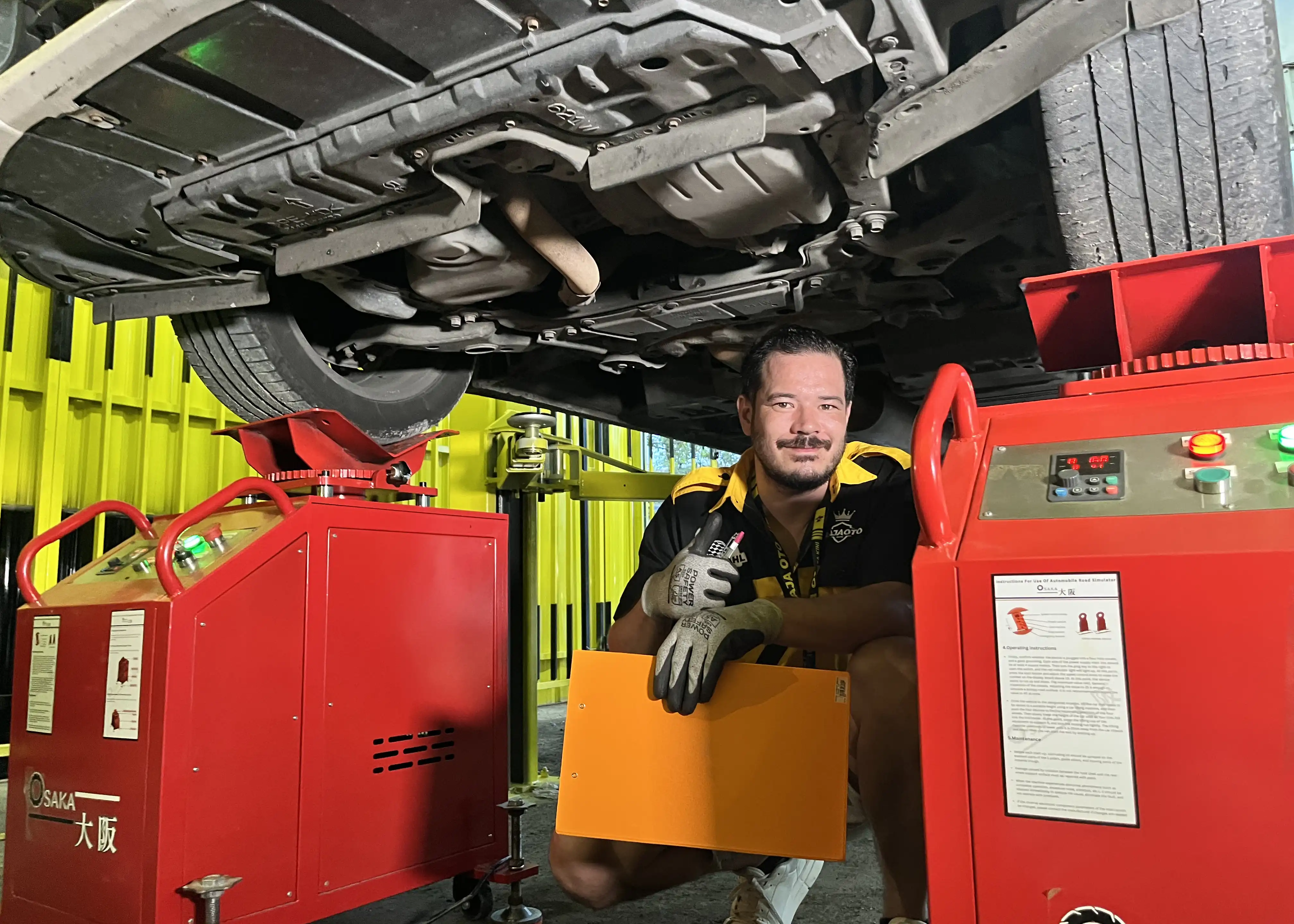 Pengecekan Kaki-Kaki Mobil di Shaking Machine